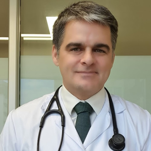 Dr. Marcus Magalhaes Gomes, Oncologista